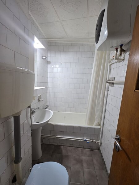 Obor, Iancului langa Liceul Hasdeu, langa metroul Iancului,
